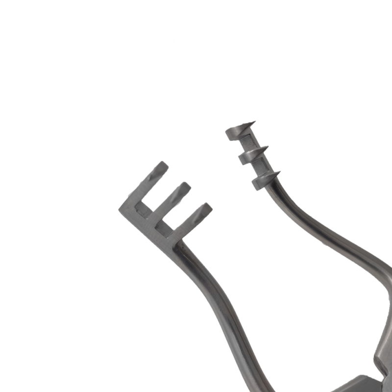 420-Self-Retaining Retractor 3X3 Sharp, Curved, Small Size